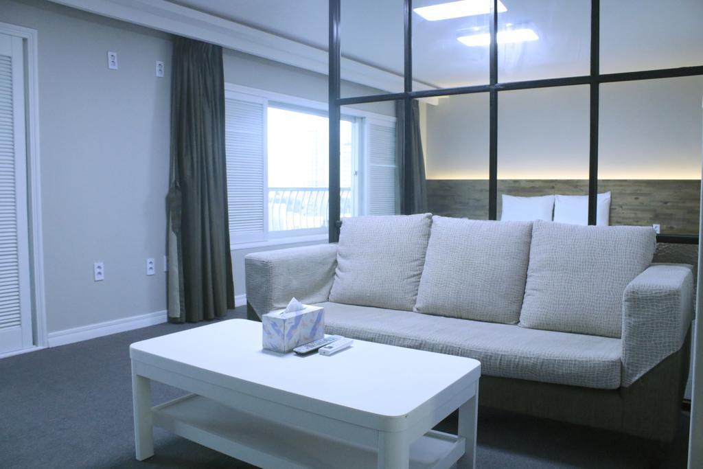 Hotel Ocean View Ульсан Екстер'єр фото